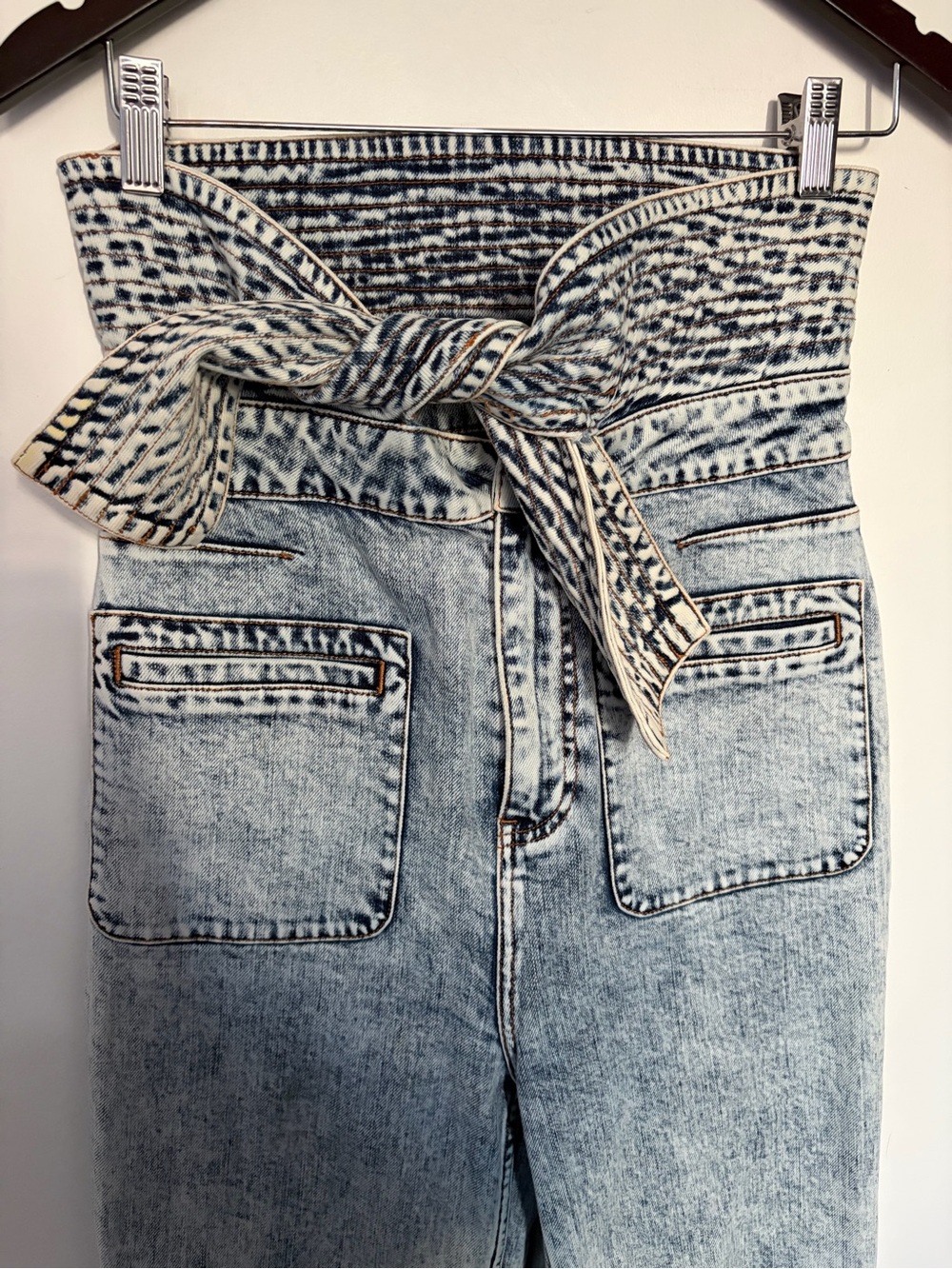 ULLA JOHNSON High-Waist Tie-Belt Wide-Leg Jeans - Light Acid Wash Blue - 6 - Picture 2 of 12